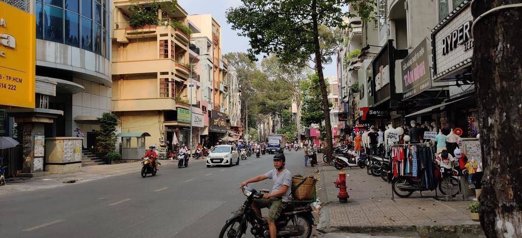 Where would you work if you can work anywhere? Here's the scene in Ho Chi Minh, Vietnam around District 3 if I recall.